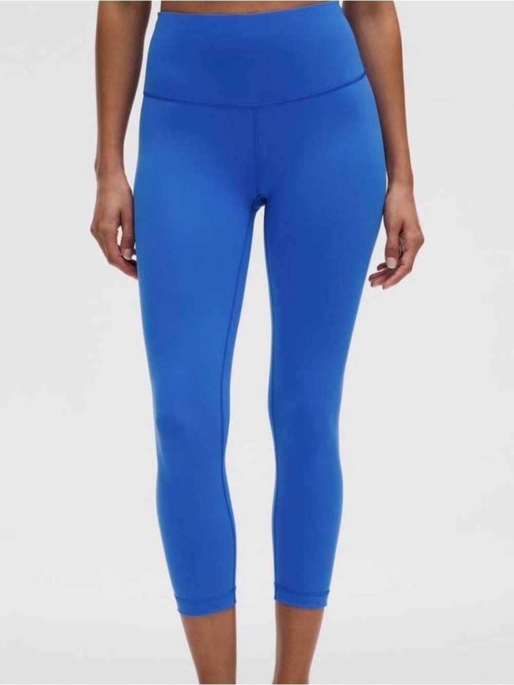 Lululemon wunder train high rise crop 23 inch. Cerulean blue size 2. Like new